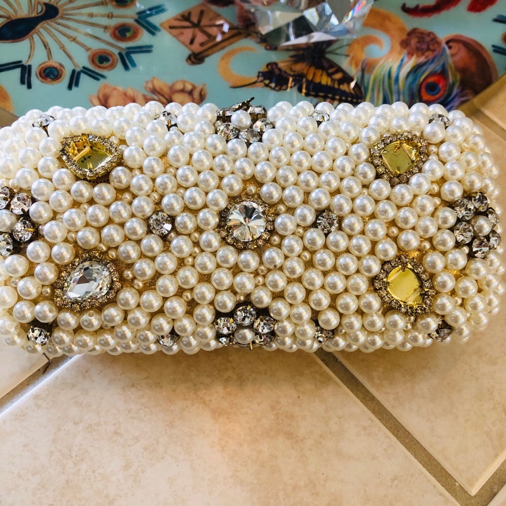 Bebe Pearl clutch